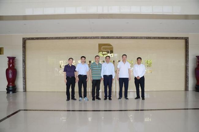 Tang Chao, Deputy mayor of Xuchang City, visited Henan Long March Electric for inspection and guidance!